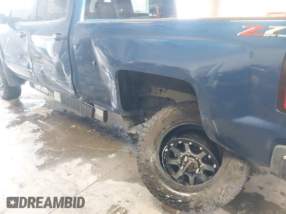✅ 2018 Chevrolet Silverado 2500HD LT • VIN: 1GC1KVEY8JF174794 • Lot: 41922200. Listed on IAAI with 147,020 mi. Free auction sales archive from the USA and detailed vehicle history report at DreamBid. Image 6.