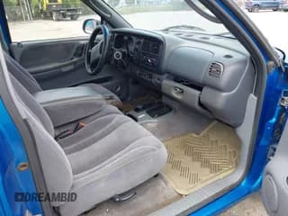 ✅ 2000 Dodge Dakota • VIN: 1B7FL26X1YS799143 • Lot: 42303206. Wystawiony na IAAI z przebiegiem 148 576 mil. Bezpłatny archiwum sprzedaży aukcyjnych z USA i szczegółowy raport historii pojazdu na DreamBid. Zdjęcie 5.