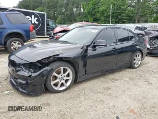 ✅ 2015 BMW 3 Series 335i xDrive • VIN: WBA3B9G56FNR92960 • Lot: 60963875. Wystawiony na Copart z przebiegiem 135 624 mil. Bezpłatny archiwum sprzedaży aukcyjnych z USA i szczegółowy raport historii pojazdu na DreamBid. Zdjęcie 1.