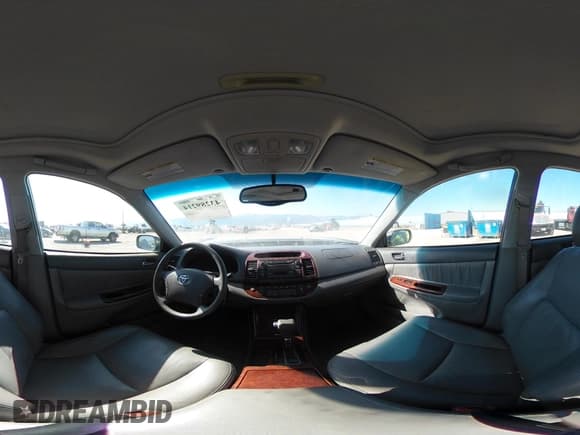 ✅ 2005 Toyota Camry LE • VIN: 4T1BF30K15U608423 • Lot: 43289214. Listed on IAAI with 210,280 mi. Free auction sales archive from the USA and detailed vehicle history report at DreamBid. Image 18.