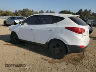 2015 Hyundai Tucson GLS with VIN KM8JT3AF1FU110245, listed as a Copart auction lot 85142175 with 100,457 mi miles and Salvage title. Bid and sale history available at DreamBid. Image 2.