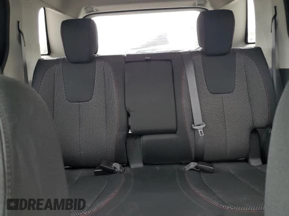 ✅ 2016 GMC Terrain SLE • VIN: 2GKALNEK5G6317412 • Lot: 81227875. Wystawiony na Copart z przebiegiem 98 225 mil. Bezpłatny archiwum sprzedaży aukcyjnych z USA i szczegółowy raport historii pojazdu na DreamBid. Zdjęcie 10.