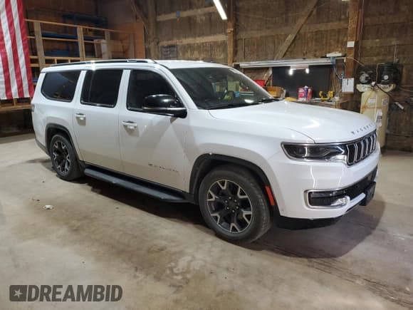 ✅ 2023 Jeep Wagoneer Series III • VIN: 1C4SJSDP4PS540748 • Lot: 73887054. Listed on Copart with 39,920 mi. Free auction sales archive from the USA and detailed vehicle history report at DreamBid. Image 4.