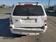 ✅ 2008 Mercury Mariner Premier • VIN: 4M2CU87188KJ09329 • Лот: 81264385. Опубликован ранее на Copart с пробегом 232 461 миль. Бесплатный доступ к архиву аукционных продаж из США и подробный отчёт об истории автомобиля на DreamBid. Изображение 6.