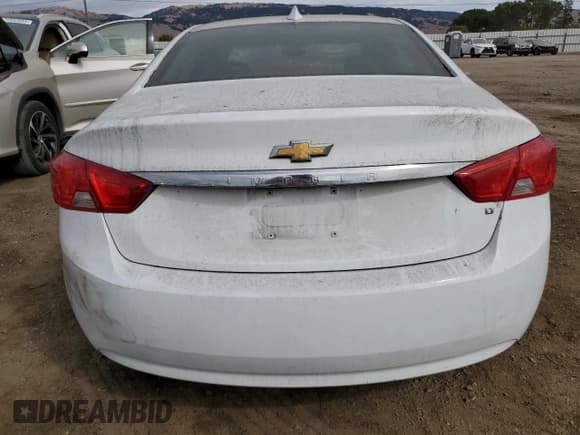 ✅ 2019 Chevrolet Impala LT • VIN: 1G11Z5SA5KU135699 • Лот: 70814344. Опубликован ранее на Copart с пробегом 71 579 миль. Бесплатный доступ к архиву аукционных продаж из США и подробный отчёт об истории автомобиля на DreamBid. Изображение 6.