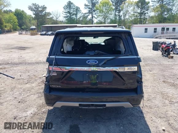 ✅ 2020 Ford Expedition Max Limited • VIN: 1FMJK1KT3LEA21715 • Lot: 42049257. Wystawiony na IAAI z przebiegiem 117 553 mil. Bezpłatny archiwum sprzedaży aukcyjnych z USA i szczegółowy raport historii pojazdu na DreamBid. Zdjęcie 17.