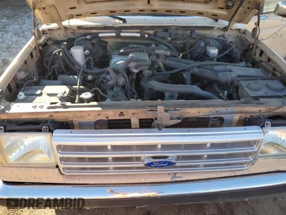 ✅ 1990 Ford F-150 S • VIN: 1FTDF15Y9LNA50360 • Lot: 89195765. Wystawiony na Copart z przebiegiem 88 604 mil. Bezpłatny archiwum sprzedaży aukcyjnych z USA i szczegółowy raport historii pojazdu na DreamBid. Zdjęcie 11.