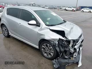 2020 Chevrolet Sonic LT с VIN 1G1JD6SB0L4136676, выставлен на аукционе IAAI как лот 41967910 с пробегом 25 805 миль миль и . История ставок и продаж доступна на DreamBid. Изображение 1.