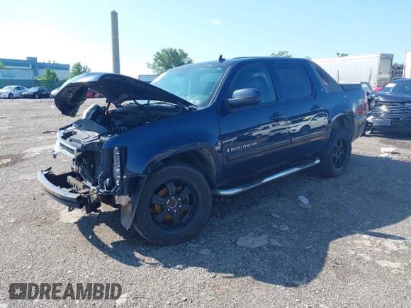 ✅ 2007 Chevrolet Avalanche 1LT • VIN: 3GNFK12357G245567 • Lot: 42556540. Listed on IAAI with Not provided. Free auction sales archive from the USA and detailed vehicle history report at DreamBid. Image 2.