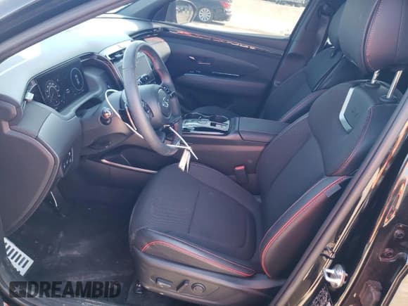 ✅ 2024 Hyundai Tucson N Line • VIN: KM8JFCD1XRU164252 • Lot: 70608304. Wystawiony na Copart z przebiegiem 15 302 mil. Bezpłatny archiwum sprzedaży aukcyjnych z USA i szczegółowy raport historii pojazdu na DreamBid. Zdjęcie 7.