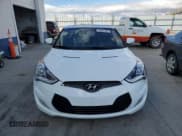 ✅ 2014 Hyundai Veloster • VIN: KMHTC6AD4EU196223 • Lot: 75831184. Wystawiony na Copart z przebiegiem 106 090 mil. Bezpłatny archiwum sprzedaży aukcyjnych z USA i szczegółowy raport historii pojazdu na DreamBid. Zdjęcie 5.