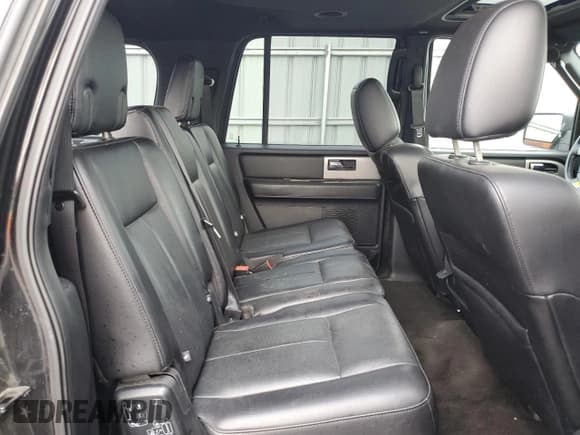 ✅ 2015 Ford Expedition Max Limited • VIN: 1FMJK2AT7FEF42402 • Lot: 68181625. Wystawiony na Copart z przebiegiem 119 629 mil. Bezpłatny archiwum sprzedaży aukcyjnych z USA i szczegółowy raport historii pojazdu na DreamBid. Zdjęcie 11.