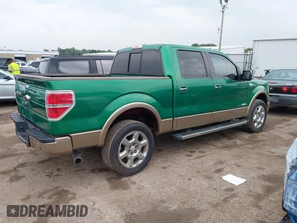 ✅ 2014 Ford F-150 XL • VIN: 1FTFW1ET9EKD80369 • Lot: 43117596. Wystawiony na IAAI z przebiegiem 186 116 mil. Bezpłatny archiwum sprzedaży aukcyjnych z USA i szczegółowy raport historii pojazdu na DreamBid. Zdjęcie 4.