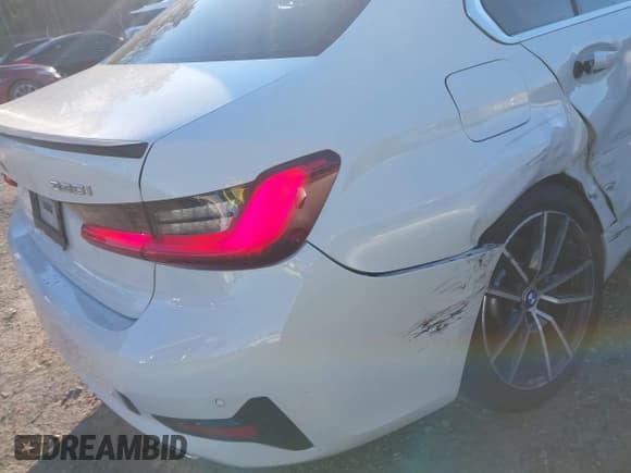 ✅ 2020 BMW 3 Series 330i • VIN: 3MW5R1J06L8B11272 • Лот: 41376487. Опубликован ранее на IAAI с пробегом 28 683 миль. Бесплатный доступ к архиву аукционных продаж из США и подробный отчёт об истории автомобиля на DreamBid. Изображение 20.