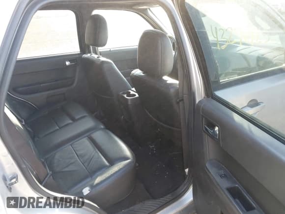 ✅ 2010 Ford Escape Limited • VIN: 1FMCU0EG5AKA05302 • Lot: 43270925. Listed on IAAI with Not provided. Free auction sales archive from the USA and detailed vehicle history report at DreamBid. Image 8.