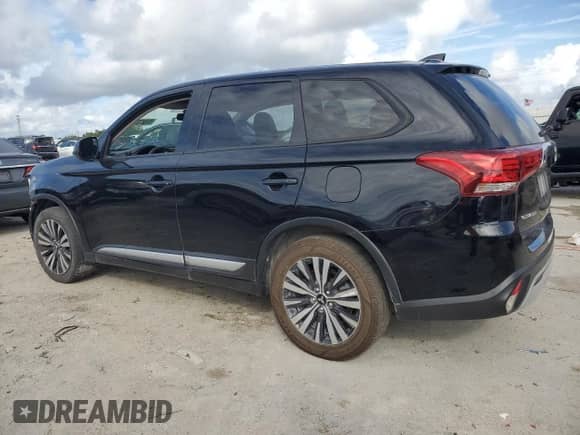 ✅ 2020 Mitsubishi Outlander ES • VIN: JA4AD2A35LZ045281 • Лот: 85327015. Опубликован ранее на Copart с пробегом 130 293 миль. Бесплатный доступ к архиву аукционных продаж из США и подробный отчёт об истории автомобиля на DreamBid. Изображение 2.