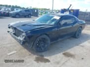 ✅ 2015 Dodge Challenger R/T • VIN: 2C3CDZATXFH747743 • Lot: 43280088. Wystawiony na IAAI z przebiegiem 128 855 mil. Bezpłatny archiwum sprzedaży aukcyjnych z USA i szczegółowy raport historii pojazdu na DreamBid. Zdjęcie 2.