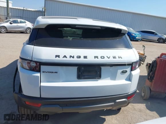 ✅ 2015 Land Rover Range Rover Evoque Pure Plus • VIN: SALVP2BG9FH037591 • Lot: 43345347. Listed on IAAI with 125,967 mi. Free auction sales archive from the USA and detailed vehicle history report at DreamBid. Image 17.