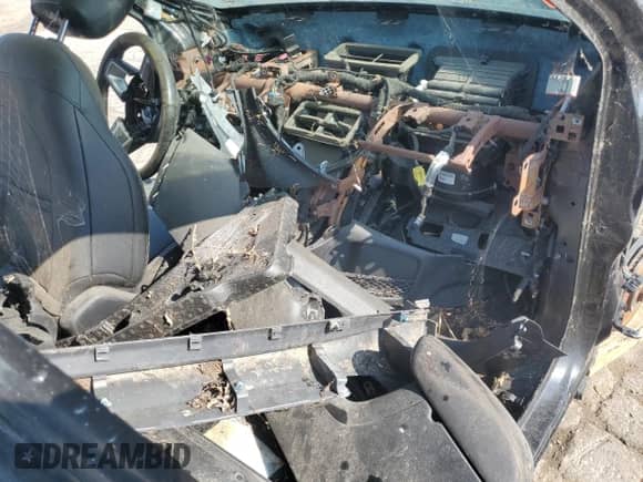 2018 Jeep Compass Limited с VIN 3C4NJDCB9JT263972, выставлен на аукционе Copart как лот 80888295 с пробегом Не указан миль и На запчасти • Non repairable. История ставок и продаж доступна на DreamBid. Изображение 8.