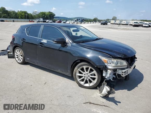 ✅ 2013 Lexus CT 200h • VIN: JTHKD5BH9D2148573 • Лот: 68533425. Опубликован ранее на Copart с пробегом 126 912 миль. Бесплатный доступ к архиву аукционных продаж из США и подробный отчёт об истории автомобиля на DreamBid. Изображение 4.