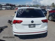 ✅ 2022 Volkswagen Tiguan SE R-Line Black • VIN: 3VVCB7AX5NM009696 • Lot: 42364884. Wystawiony na IAAI z przebiegiem 45 380 mil. Bezpłatny archiwum sprzedaży aukcyjnych z USA i szczegółowy raport historii pojazdu na DreamBid. Zdjęcie 15.
