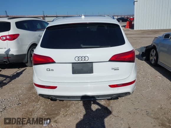✅ 2014 Audi Q5 Premium Plus • VIN: WA1DGAFP5EA058740 • Lot: 41734443. Listed on IAAI with 129,878 mi. Free auction sales archive from the USA and detailed vehicle history report at DreamBid. Image 16.