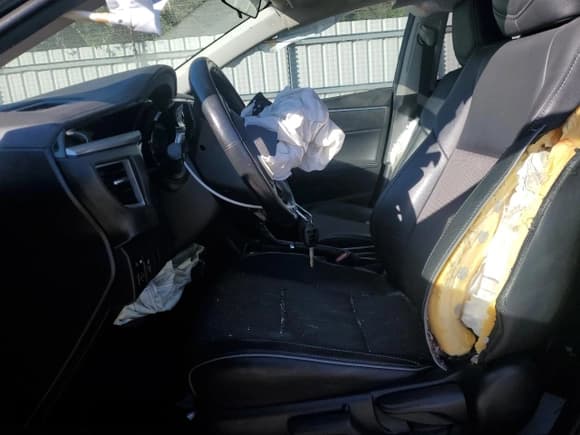 ✅ 2016 Toyota Corolla L • VIN: 2T1BURHE9GC605636 • Lot: 87415875. Wystawiony na Copart z przebiegiem 112 164 mil. Bezpłatny archiwum sprzedaży aukcyjnych z USA i szczegółowy raport historii pojazdu na DreamBid. Zdjęcie 7.