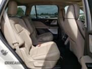 ✅ 2023 Lincoln Aviator Grand Touring • VIN: 5LMYJ8XY8PNL02703 • Лот: 73732604. Опубликован ранее на Copart с пробегом 9 553 миль. Бесплатный доступ к архиву аукционных продаж из США и подробный отчёт об истории автомобиля на DreamBid. Изображение 11.