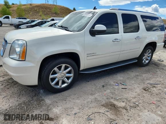 ✅ 2014 GMC Yukon XL Denali • VIN: 1GKS2MEF0ER240356 • Lot: 69998555. Listed on Copart with Not provided. Free auction sales archive from the USA and detailed vehicle history report at DreamBid. Image 1.