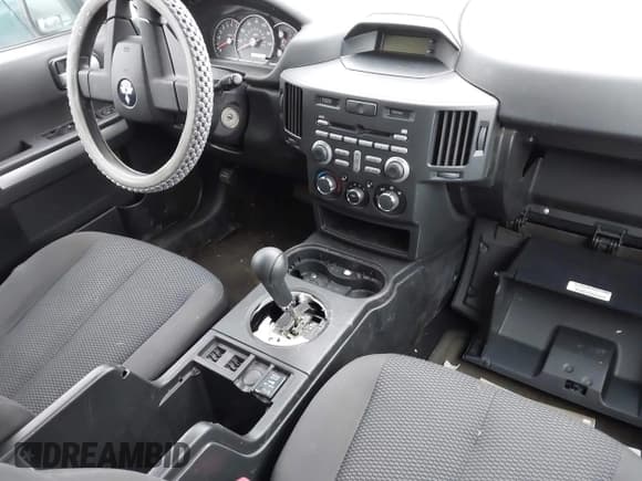 ✅ 2008 Mitsubishi Endeavor LS • VIN: 4A4MN21S98E041104 • Lot: 41927586. Listed on IAAI with Not provided. Free auction sales archive from the USA and detailed vehicle history report at DreamBid. Image 5.