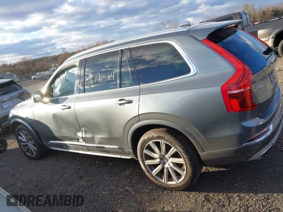 ✅ 2019 Volvo XC90 Inscription • VIN: YV4A22PL6K1430703 • Lot: 43791889. Listed on IAAI with 24,228 mi. Free auction sales archive from the USA and detailed vehicle history report at DreamBid. Image 14.