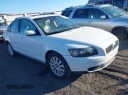 ✅ 2005 Volvo S40 • VIN: YV1MS390752090060 • Lot: 43394634. Listed on IAAI with 165,627 mi. Free auction sales archive from the USA and detailed vehicle history report at DreamBid. Image 1.