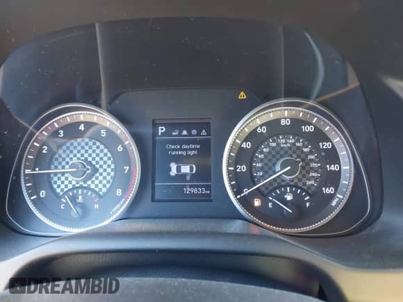 2019 Hyundai Elantra SEL z VIN KMHD84LF9KU782677, wystawiony jako IAAI lot #43588740 z przebiegiem 129 833 mil mil oraz . Historia ofert i sprzedaży dostępna na DreamBid. Obrazek 7.