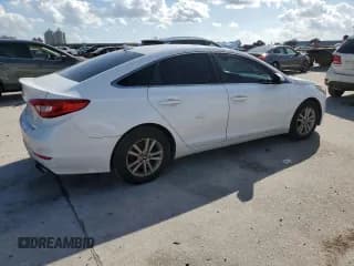 ✅ 2017 Hyundai Sonata SE • VIN: 5NPE24AF6HH571002 • Лот: 70598422. Опубликован ранее на Copart с пробегом Не указан. Бесплатный доступ к архиву аукционных продаж из США и подробный отчёт об истории автомобиля на DreamBid. Изображение 3.