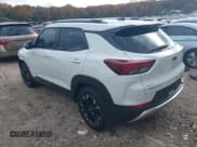 ✅ 2023 Chevrolet TrailBlazer LT • VIN: KL79MPS28PB108719 • Лот: 43568695. Опубликован ранее на IAAI с пробегом 44 059 миль. Бесплатный доступ к архиву аукционных продаж из США и подробный отчёт об истории автомобиля на DreamBid. Изображение 3.