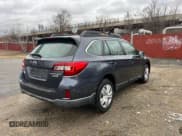 ✅ 2015 Subaru Outback 2.5i • VIN: 4S4BSAAC3F3233343 • Lot: 43870535. Listed on Copart with 213,995 mi. Free auction sales archive from the USA and detailed vehicle history report at DreamBid. Image 4.