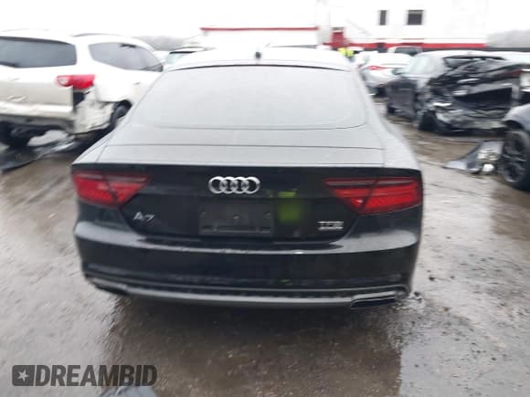 ✅ 2017 Audi A7 Premium Plus • VIN: WAUW2AFC5HN115474 • Lot: 41494152. Listed on IAAI with 97,255 mi. Free auction sales archive from the USA and detailed vehicle history report at DreamBid. Image 16.