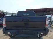 ✅ 2015 Toyota Tacoma • VIN: 5TFMU4FN6FX031799 • Lot: 42930771. Listed on IAAI with 235,382 mi. Free auction sales archive from the USA and detailed vehicle history report at DreamBid. Image 17.