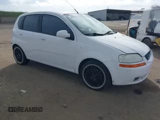 ✅ 2007 Chevrolet Aveo LS • VIN: KL1TD66617B757530 • Lot: 41658201. Wystawiony na IAAI z przebiegiem 132 073 mil. Bezpłatny archiwum sprzedaży aukcyjnych z USA i szczegółowy raport historii pojazdu na DreamBid. Zdjęcie 1.