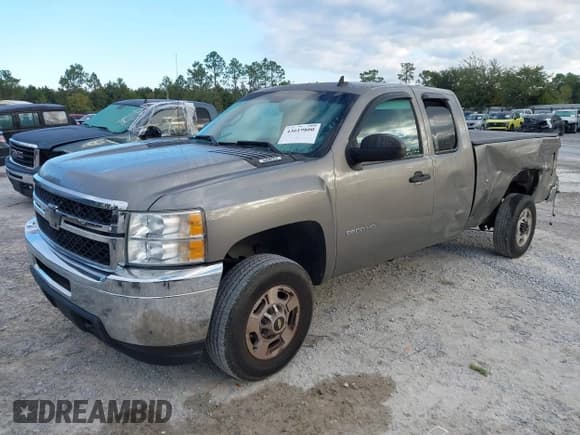 ✅ 2013 Chevrolet Silverado 2500HD LT • VIN: 1GC2CXCG8DZ349202 • Lot: 43619800. Listed on IAAI with 169,852 mi. Free auction sales archive from the USA and detailed vehicle history report at DreamBid. Image 17.