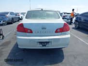 ✅ 2005 Infiniti G35 • VIN: JNKCV51E85M207059 • Lot: 43012270. Wystawiony na IAAI z przebiegiem 229 477 mil. Bezpłatny archiwum sprzedaży aukcyjnych z USA i szczegółowy raport historii pojazdu na DreamBid. Zdjęcie 17.