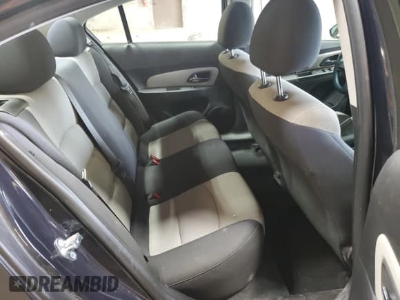 ✅ 2016 Chevrolet Cruze LS • VIN: 1G1PB5SGXG7221728 • Lot: 53065405. Listed on Copart with 47,605 mi. Free auction sales archive from the USA and detailed vehicle history report at DreamBid. Image 10.