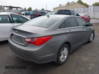 ✅ 2013 Hyundai Sonata GLS • VIN: 5NPEB4AC1DH757837 • Lot: 43508202. Wystawiony na IAAI z przebiegiem 89 736 mil. Bezpłatny archiwum sprzedaży aukcyjnych z USA i szczegółowy raport historii pojazdu na DreamBid. Zdjęcie 4.