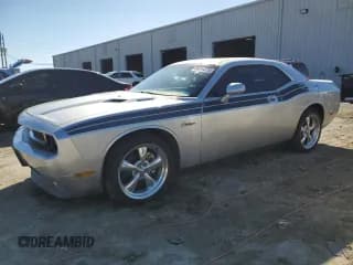 ✅ 2010 Dodge Challenger R/T • VIN: 2B3CJ5DT4AH314793 • Лот: 86094375. Опубликован ранее на Copart с пробегом 150 673 миль. Бесплатный доступ к архиву аукционных продаж из США и подробный отчёт об истории автомобиля на DreamBid. Изображение 1.