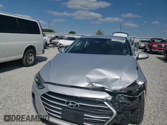 ✅ 2017 Hyundai Elantra SE • VIN: KMHD84LF0HU381222 • Lot: 71366305. Listed on Copart with 98,113 mi. Free auction sales archive from the USA and detailed vehicle history report at DreamBid. Image 13.