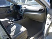 ✅ 2007 Toyota Camry • VIN: 4T1BB46K87U026976 • Lot: 41834610. Wystawiony na IAAI z przebiegiem 164 580 mil. Bezpłatny archiwum sprzedaży aukcyjnych z USA i szczegółowy raport historii pojazdu na DreamBid. Zdjęcie 5.