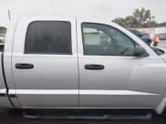 ✅ 2007 Dodge Dakota SLT • VIN: 1D7HE48P37S164764 • Лот: 41883989. Опубликован ранее на IAAI с пробегом 177 017 миль. Бесплатный доступ к архиву аукционных продаж из США и подробный отчёт об истории автомобиля на DreamBid. Изображение 13.