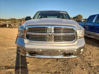 ✅ 2016 Ram 1500 Lone Star • VIN: 1C6RR7LT1GS130757 • Lot: 89807965. Wystawiony na Copart z przebiegiem 150 543 mil. Bezpłatny archiwum sprzedaży aukcyjnych z USA i szczegółowy raport historii pojazdu na DreamBid. Zdjęcie 5.