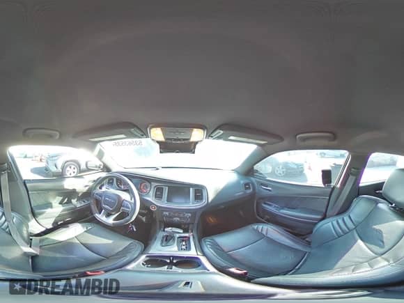 2015 Dodge Charger SRT Hellcat z VIN 2C3CDXL94FH824869, wystawiony jako Copart lot #53563535 z przebiegiem 61 148 mil mil oraz Szkoda całkowita • Salvage title. Historia ofert i sprzedaży dostępna na DreamBid. Obrazek 14.