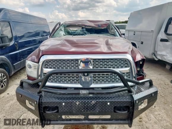 ✅ 2018 Ram 2500 Laramie • VIN: 3C6UR5NL2JG328872 • Лот: 70658755. Опубликован ранее на Copart с пробегом Не указан. Бесплатный доступ к архиву аукционных продаж из США и подробный отчёт об истории автомобиля на DreamBid. Изображение 5.